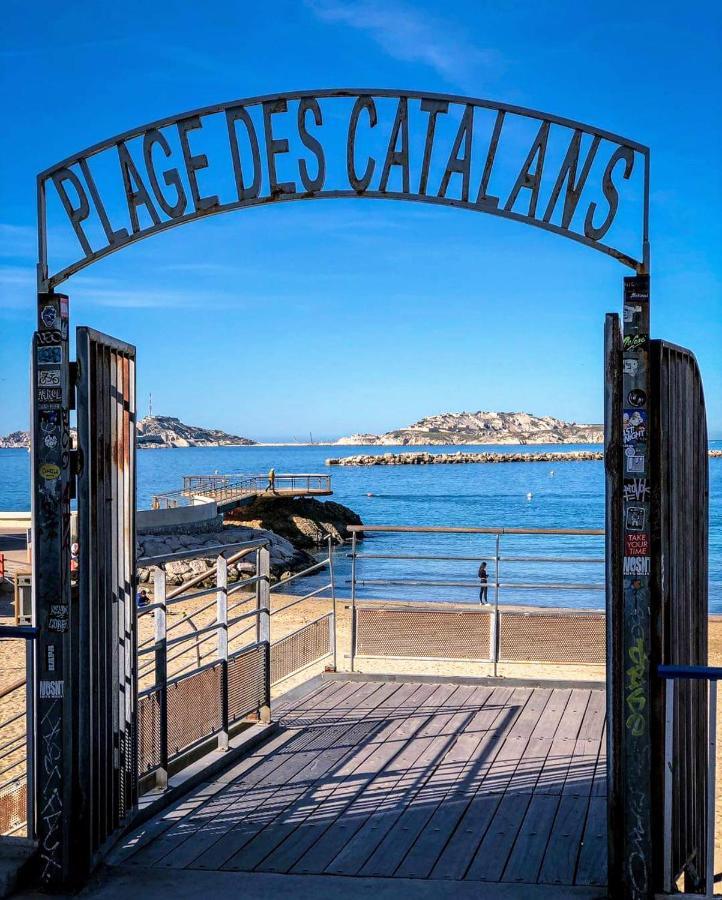 Studio Coin Nuit, Entre Plage Et Centre Marselha Exterior foto